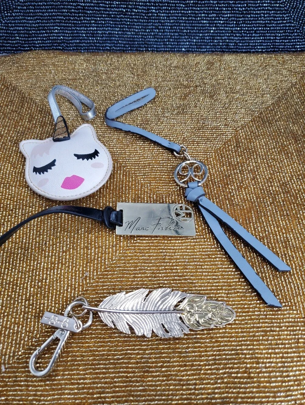 Nice Lot of 7 purse charms, keychains (J1)